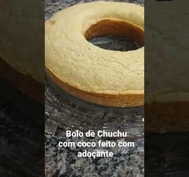 Bolo de Chuchu com coco com adoçante