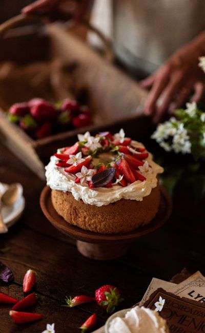 Bolo de Morango Fácil e Delicioso (Receita Completa)