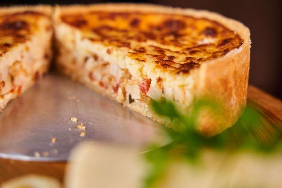 Quiche de Calabresa Fácil e Delicioso (Receita Completa)