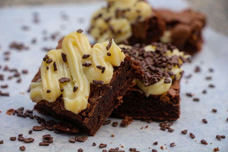 Brownie de Leite Condensado Fácil e Delicioso (Receita Completa)